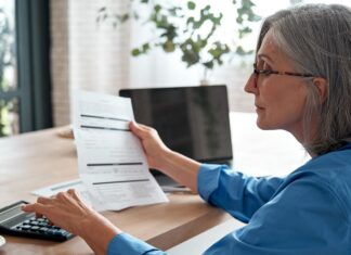 5 Smart Reasons For A Small Business To Outsource Their Bookkeeping Bookkeeping